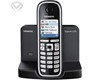 Téléphone Gigaset sans fil DECT pour VoIP
Le Gigaset C470 IP est un téléphone hybride pour ligne fixe et appels multilignes via Internet (VoIP) sans PC qui autorise jusqu'à 3 communications simultanées via ligne fixe et Internet. Ce modèle vous permet d'appeler via Internet sans utilisé un Pc.