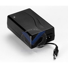 ADAPTATEUR D'ALIMENTATION 12V D1422